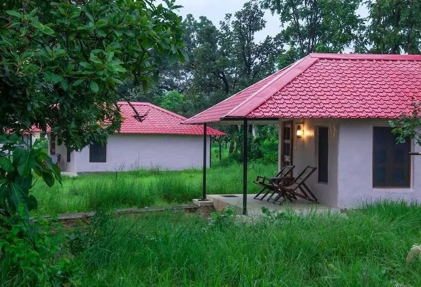 リゾートホテル Camp Dev Vilas Kanha