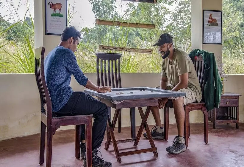 リゾートホテル Camp Dev Vilas Kanha