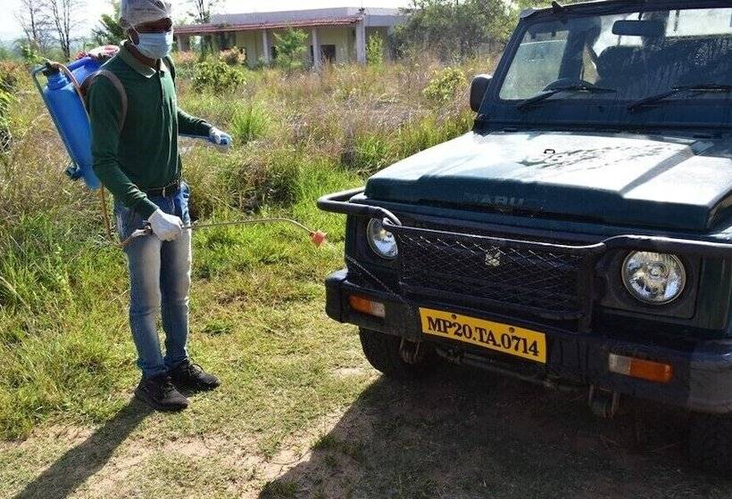 אתר נופש Camp Dev Vilas Kanha