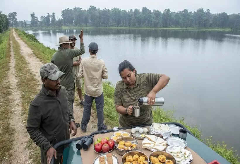 リゾートホテル Camp Dev Vilas Kanha