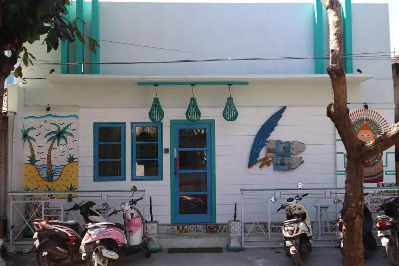 Write Hostel