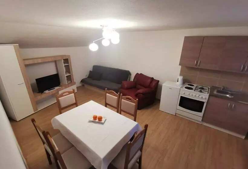 Aamiaismajoitus (B&B) Baka Ljuba