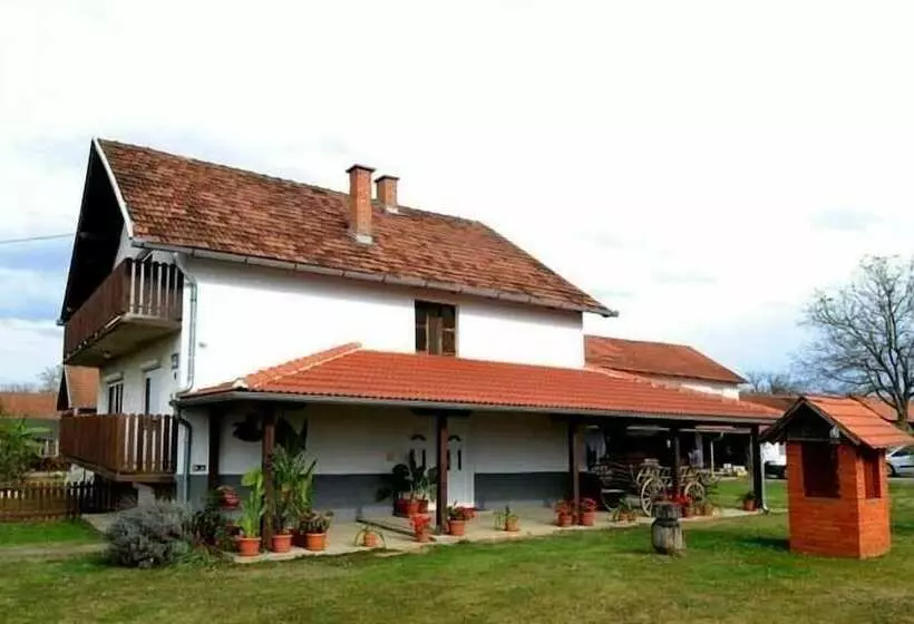 Aamiaismajoitus (B&B) Baka Ljuba