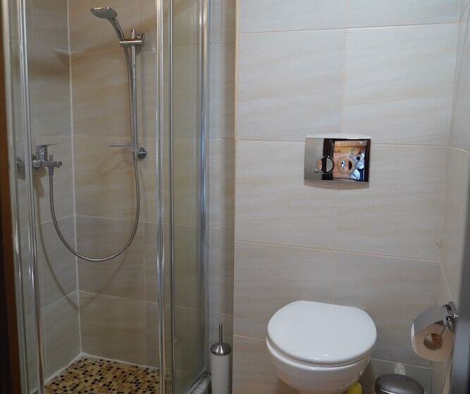 Eco Hotel Altair   Hostel