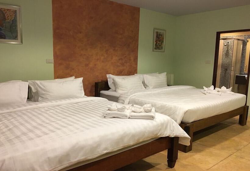 בית מלון כפרי Arcadia Maephim Serviced Apartment