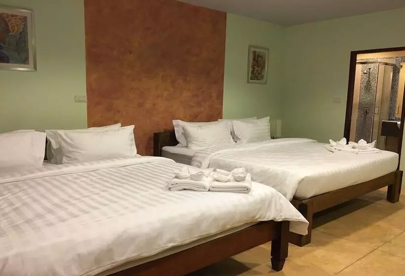 Hotelli Arcadia Maephim Serviced Apartment