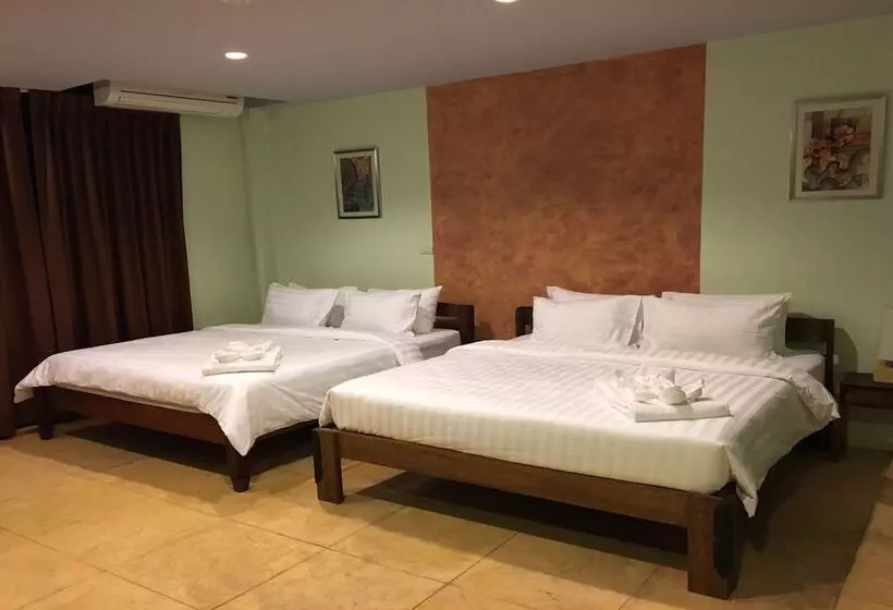 Hotelli Arcadia Maephim Serviced Apartment