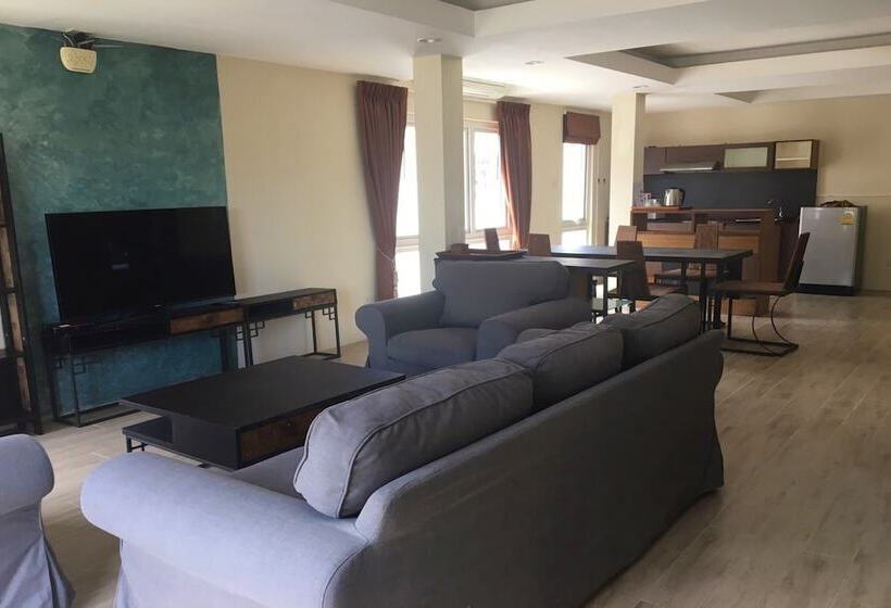 בית מלון כפרי Arcadia Maephim Serviced Apartment
