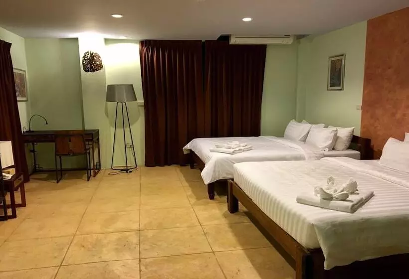 Hotelli Arcadia Maephim Serviced Apartment