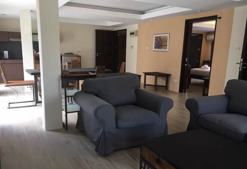 בית מלון כפרי Arcadia Maephim Serviced Apartment