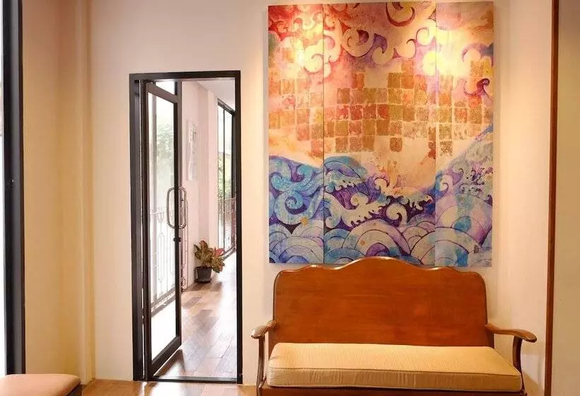 Hotelli Arcadia Maephim Serviced Apartment