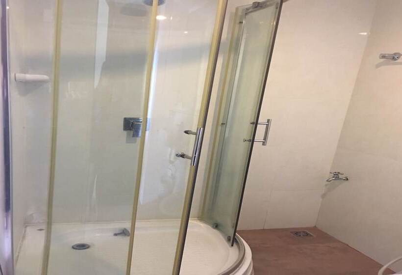 בית מלון כפרי Arcadia Maephim Serviced Apartment