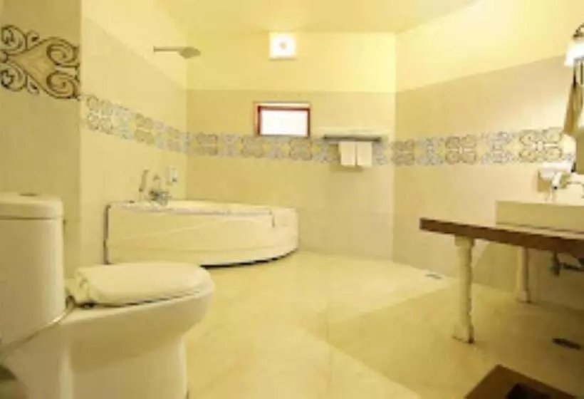 ホテル Chandrawati Palace