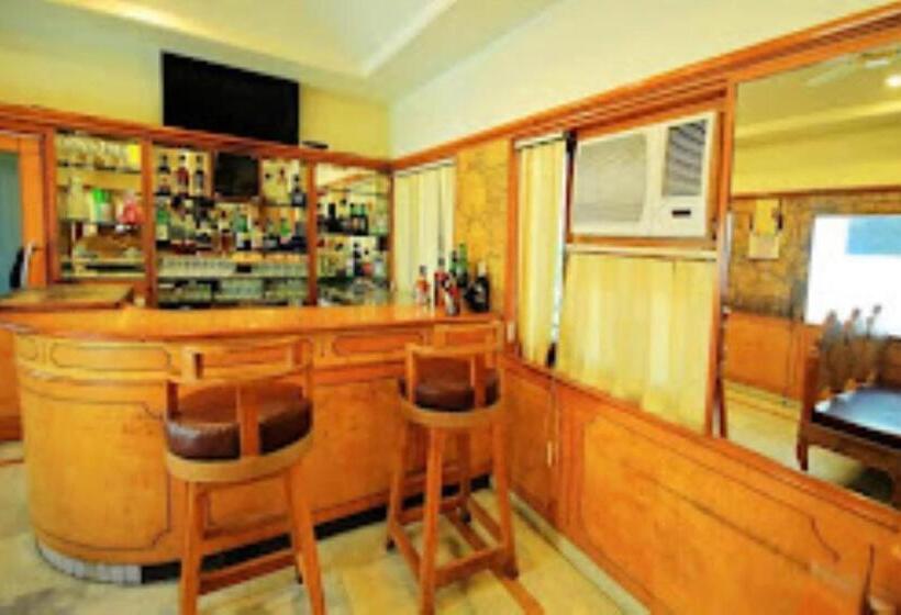 Hotel Chandrawati Palace