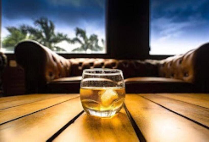 Hotel Chandrawati Palace