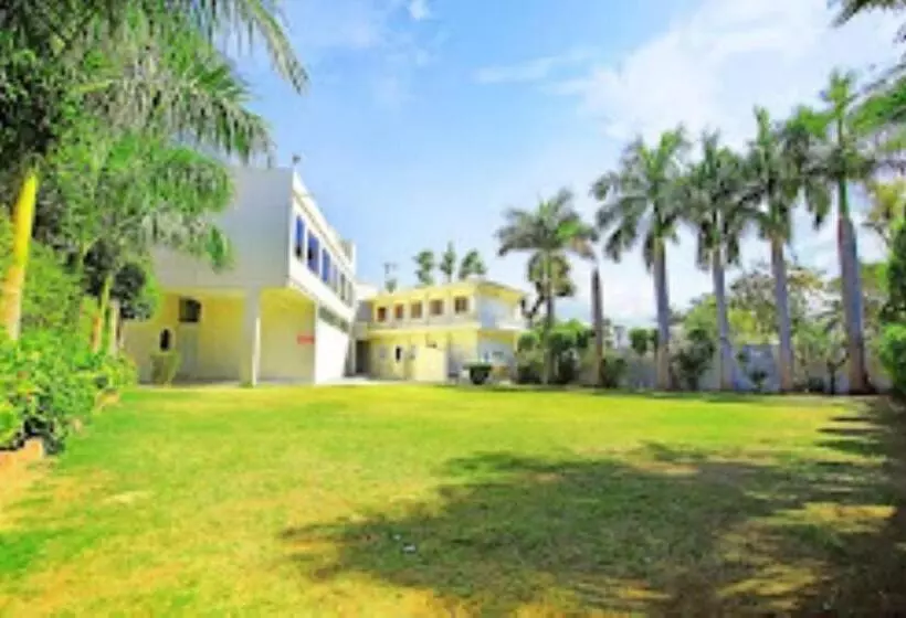 ホテル Chandrawati Palace