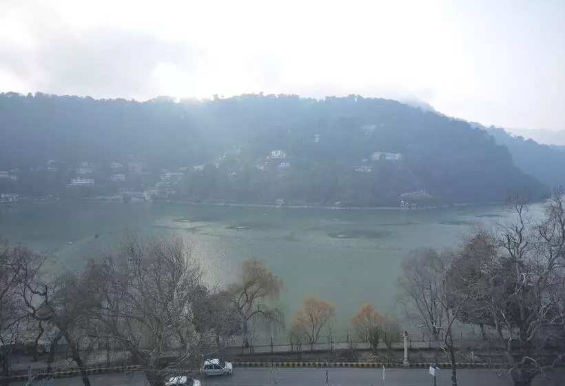 هتل Happy Home The Lake Paradise