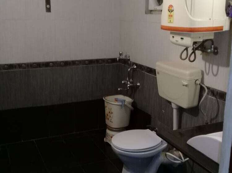 Hotel Happy Home The Lake Paradise