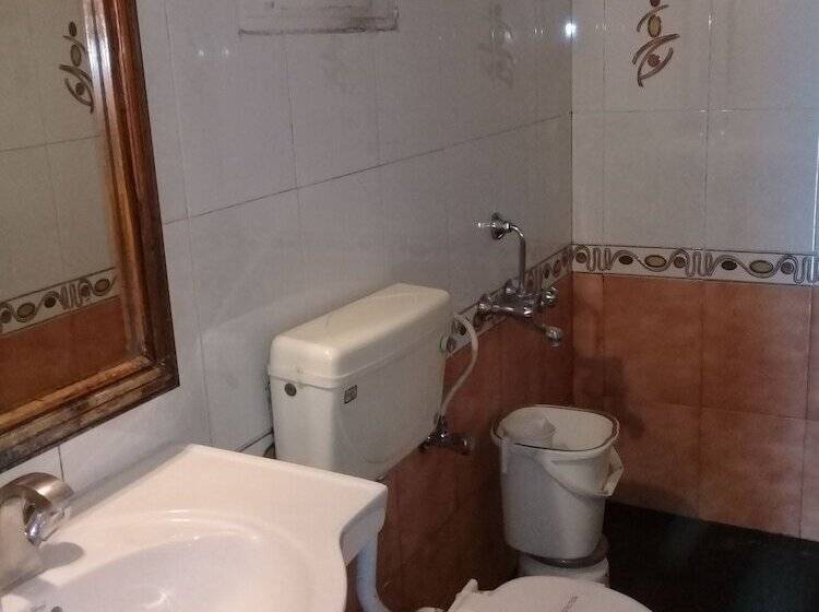 Hotel Happy Home The Lake Paradise