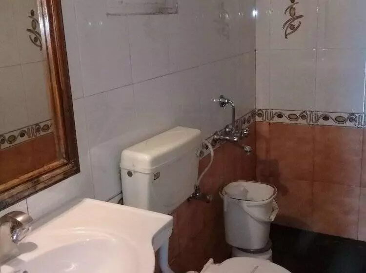 هتل Happy Home The Lake Paradise