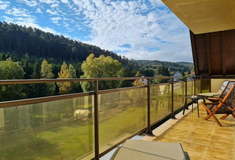 ホテル Hôtel Restaurant La Couronne By K