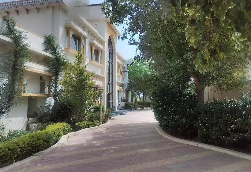 Hotelli Neelkanth S Bagar Inn Resort