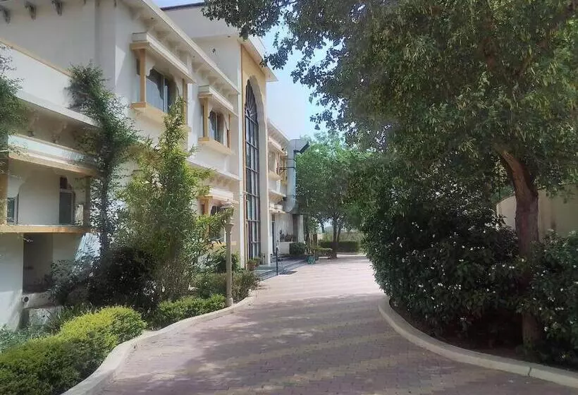 Hotelli Neelkanth S Bagar Inn Resort