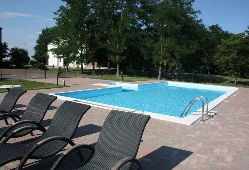 Maaseutuhotelli Agriturismo Valgrande