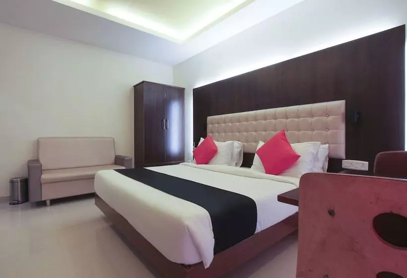 Hotelli Capital O 47729  Saravana Bhavan