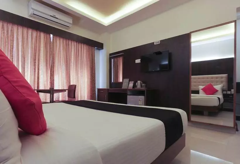 Hotelli Capital O 47729  Saravana Bhavan