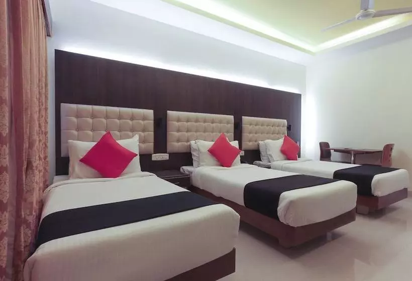 Hotelli Capital O 47729  Saravana Bhavan