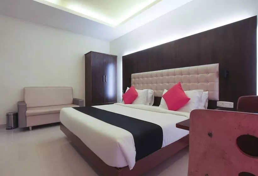 Hotelli Capital O 47729  Saravana Bhavan