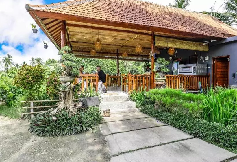 ペンション Indah Guest House Nusa Penida