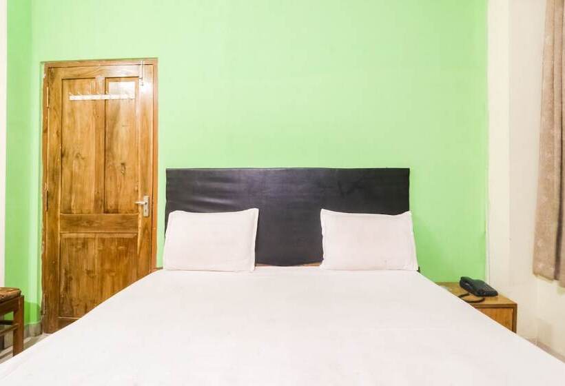 Spot On 49159 Hotel Digantika