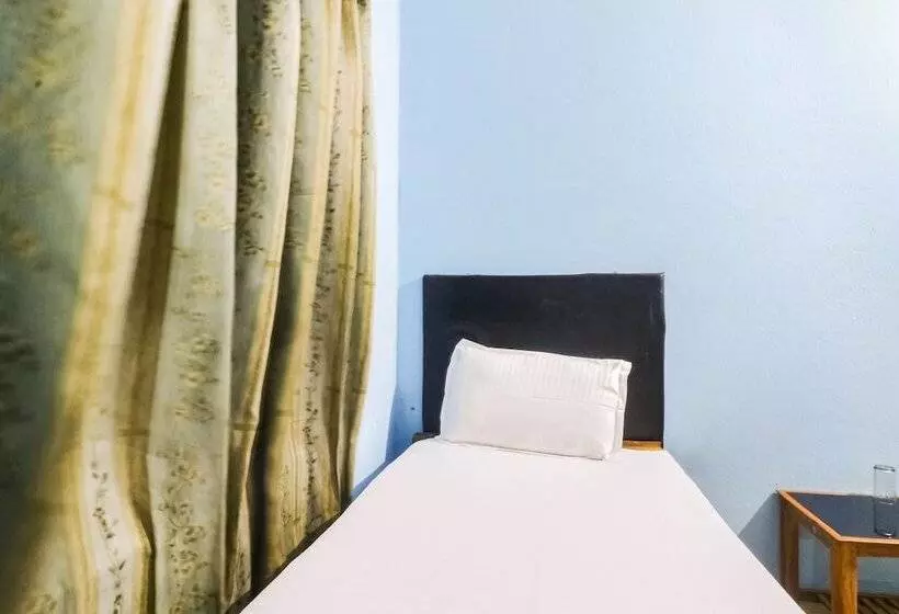 Spot On 49159 Hotel Digantika