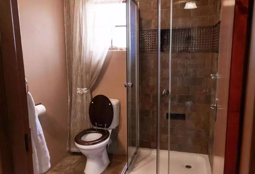 Bastille De Blignaut B&b