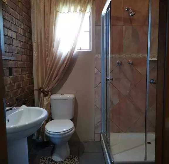 Bastille De Blignaut B&b