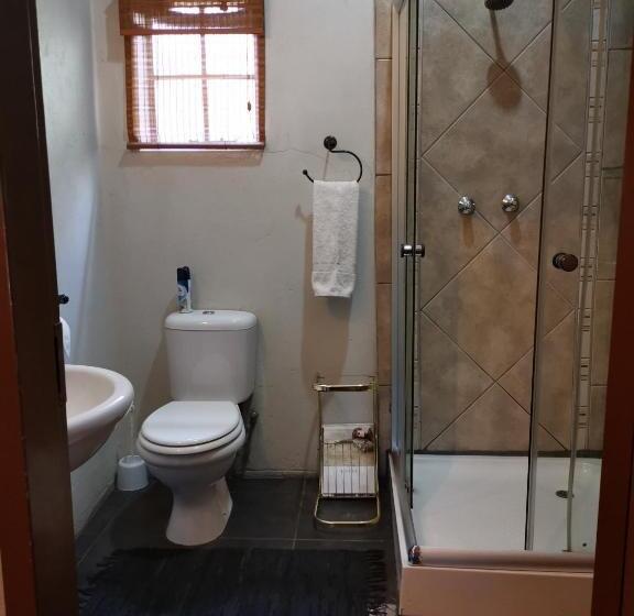 Bastille De Blignaut B&b