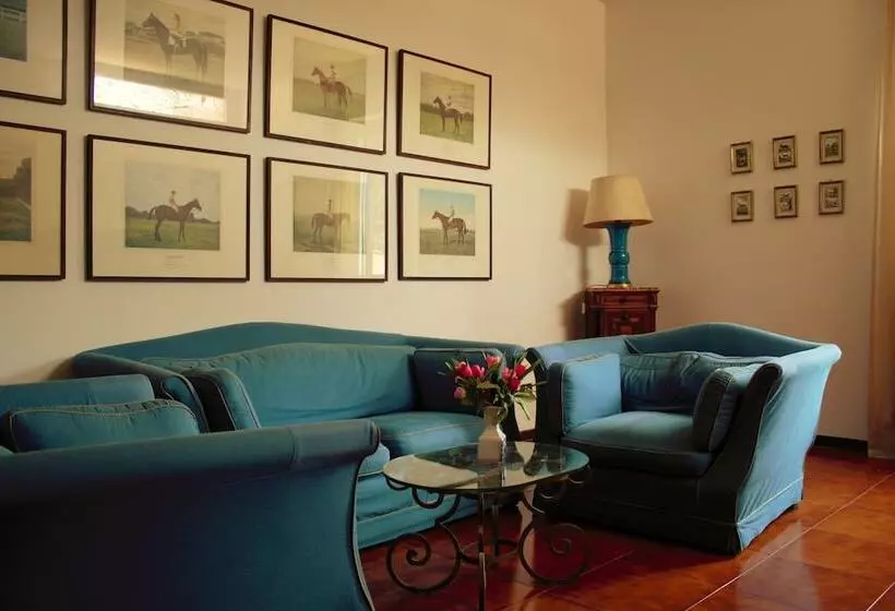 簡易ホテル La Ripa