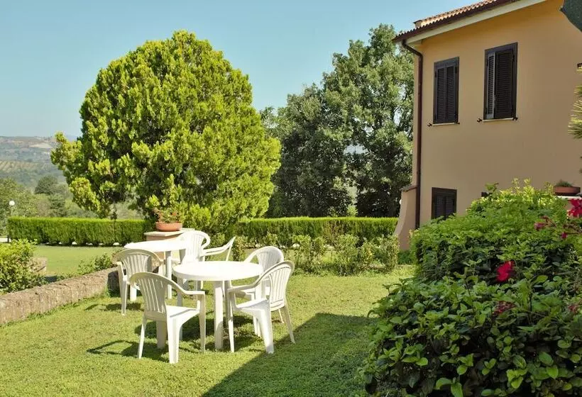 簡易ホテル La Ripa