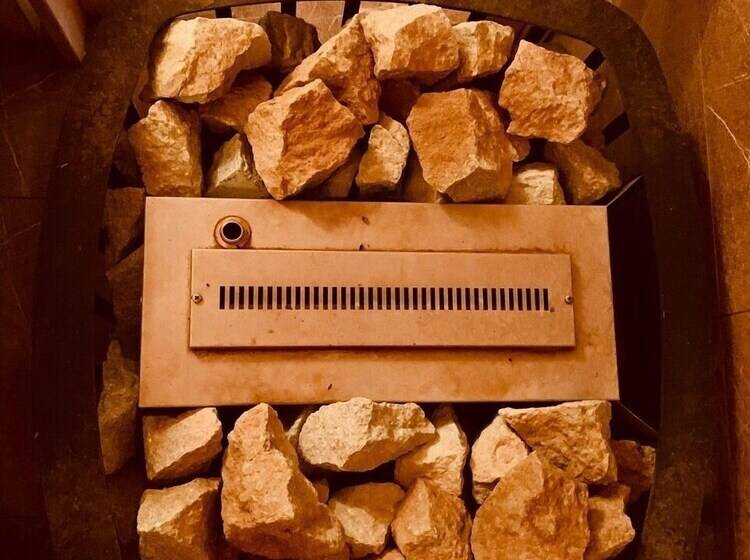 هتل Maloyaroslavets