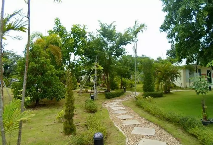 ホテル Nan At Pua