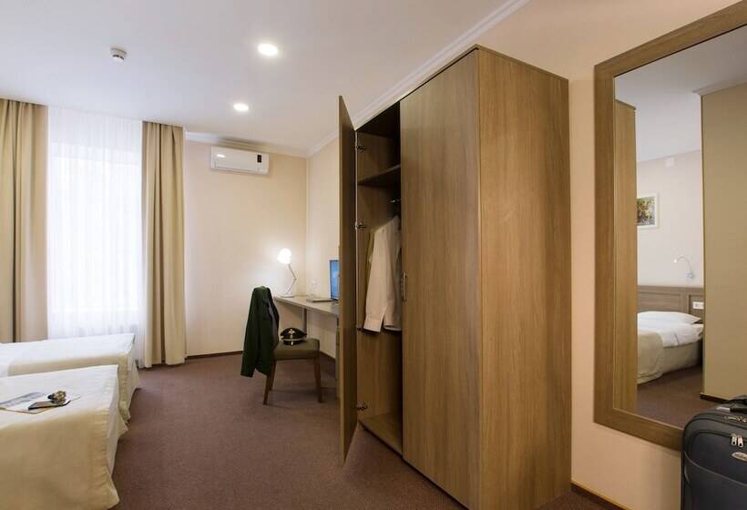 Szálloda Platov On Dubovskogo