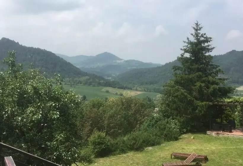 田舎風ホテル Bioagriturismo Olistico Valtidone Verde