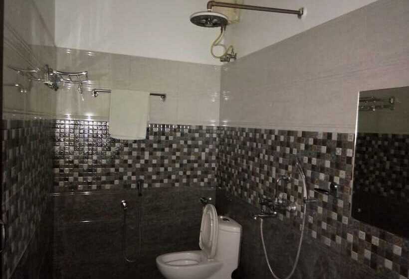 Hotel Sarthak Residency