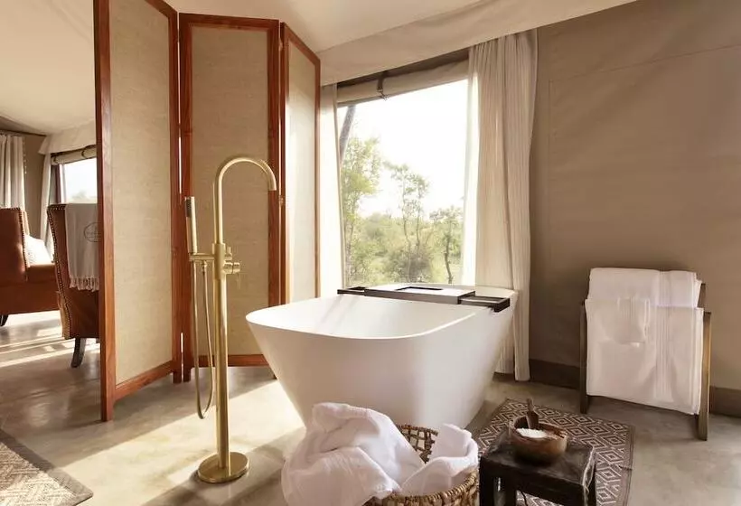 Hotelli Thabamati Luxury Tented Camp