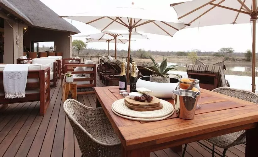 Hotelli Thabamati Luxury Tented Camp