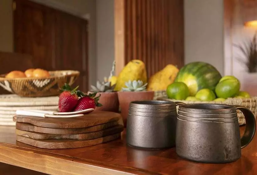 Hotelli Thabamati Luxury Tented Camp