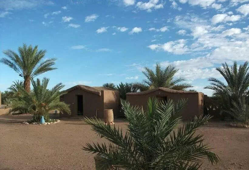 پانسیون Camping Les Palmeraies