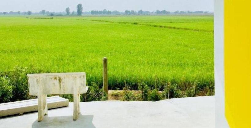 ペンション Rim Thung Mae La Resort